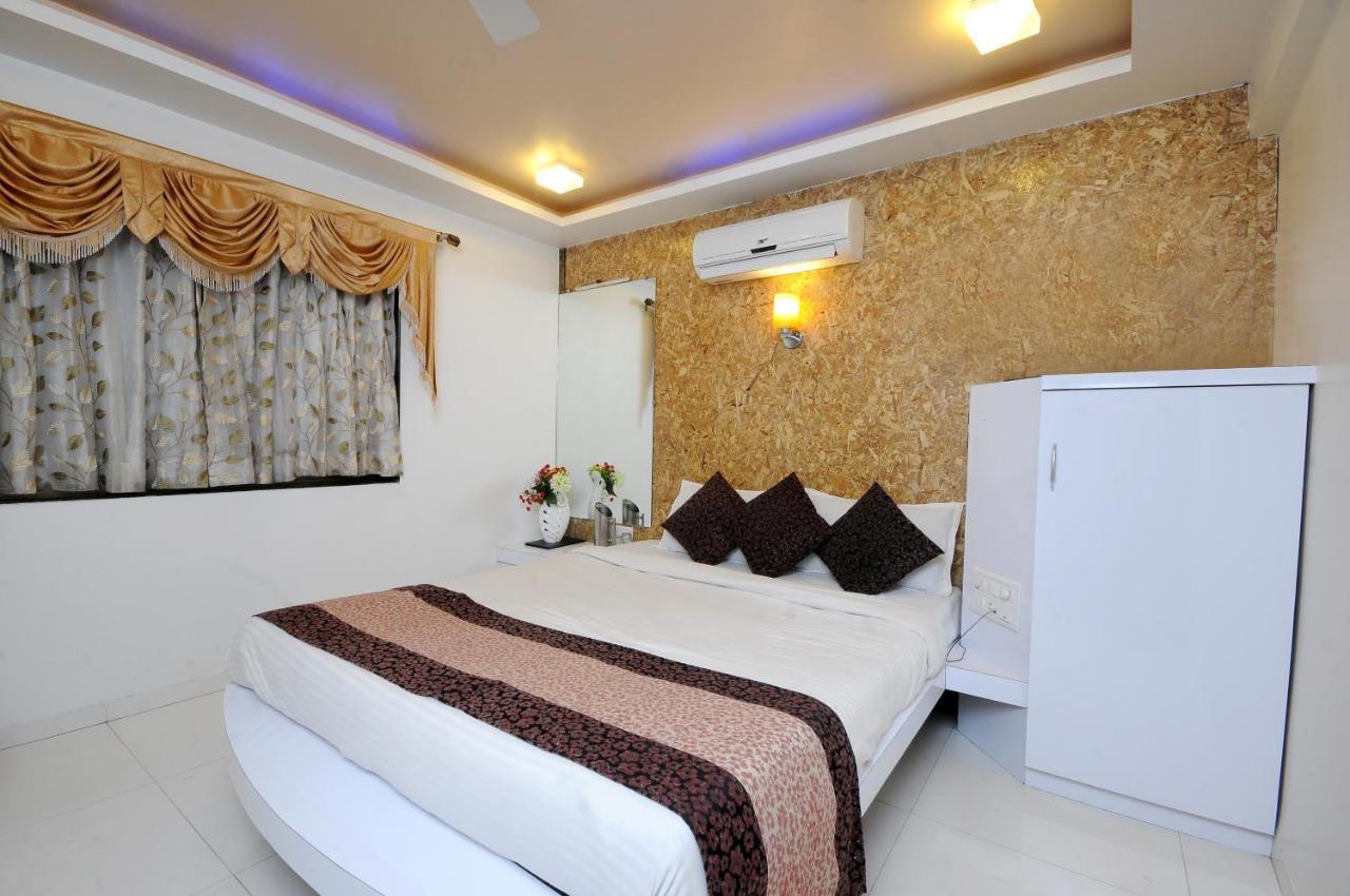 Hotel Vyankatesh & Pure Veg Restaurant Mahābaleshwar Εξωτερικό φωτογραφία