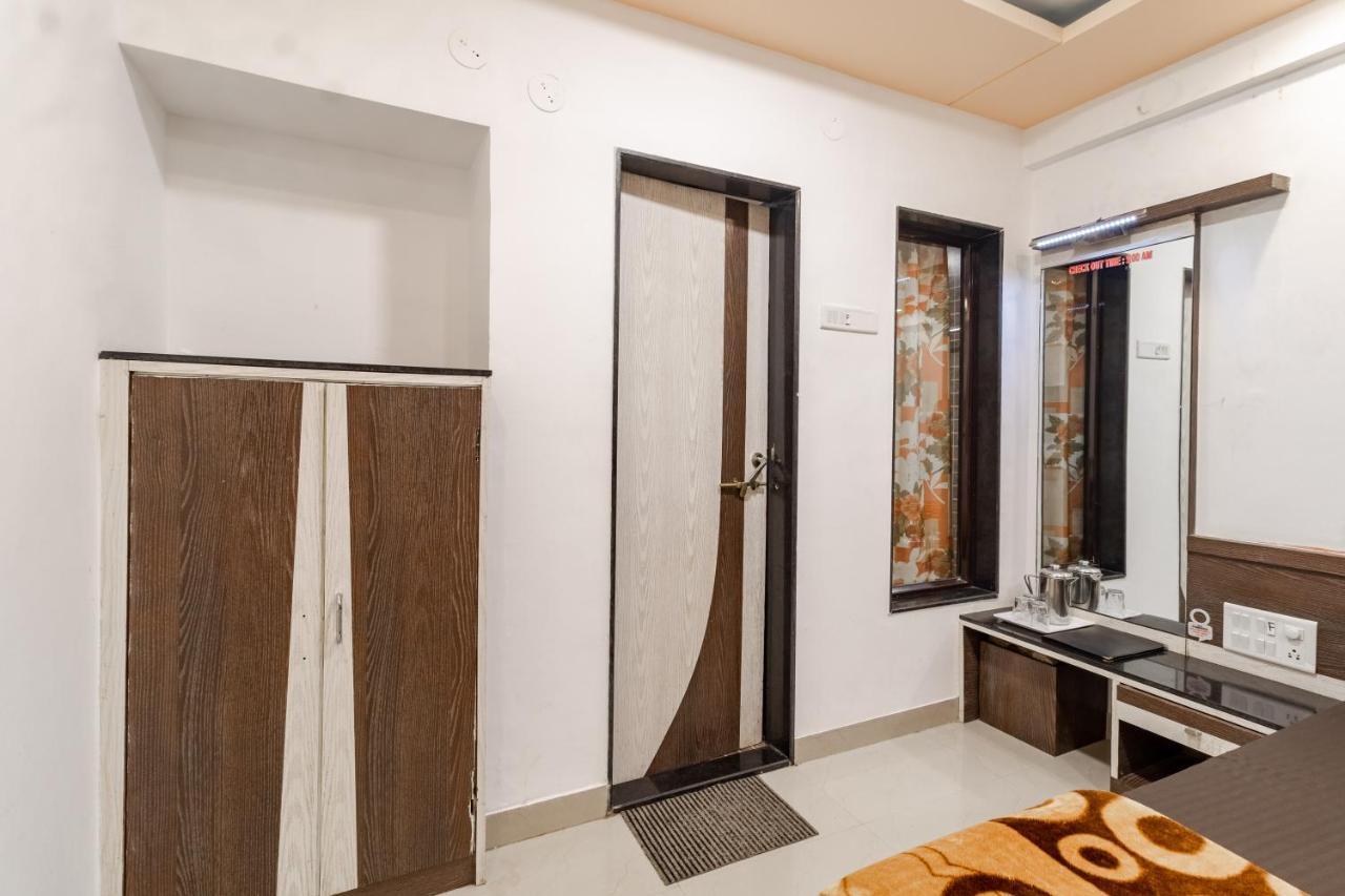Hotel Vyankatesh & Pure Veg Restaurant Mahābaleshwar Εξωτερικό φωτογραφία