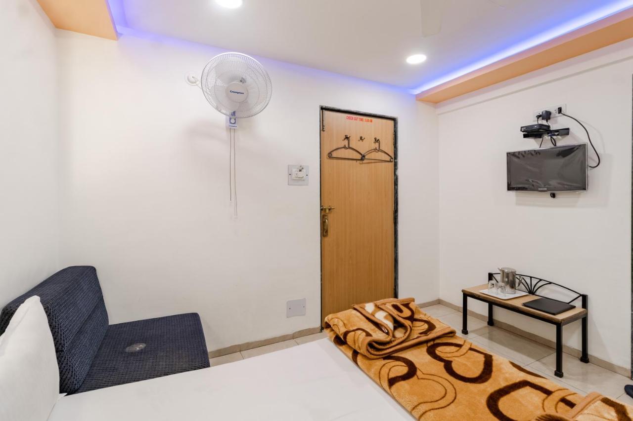 Hotel Vyankatesh & Pure Veg Restaurant Mahābaleshwar Εξωτερικό φωτογραφία
