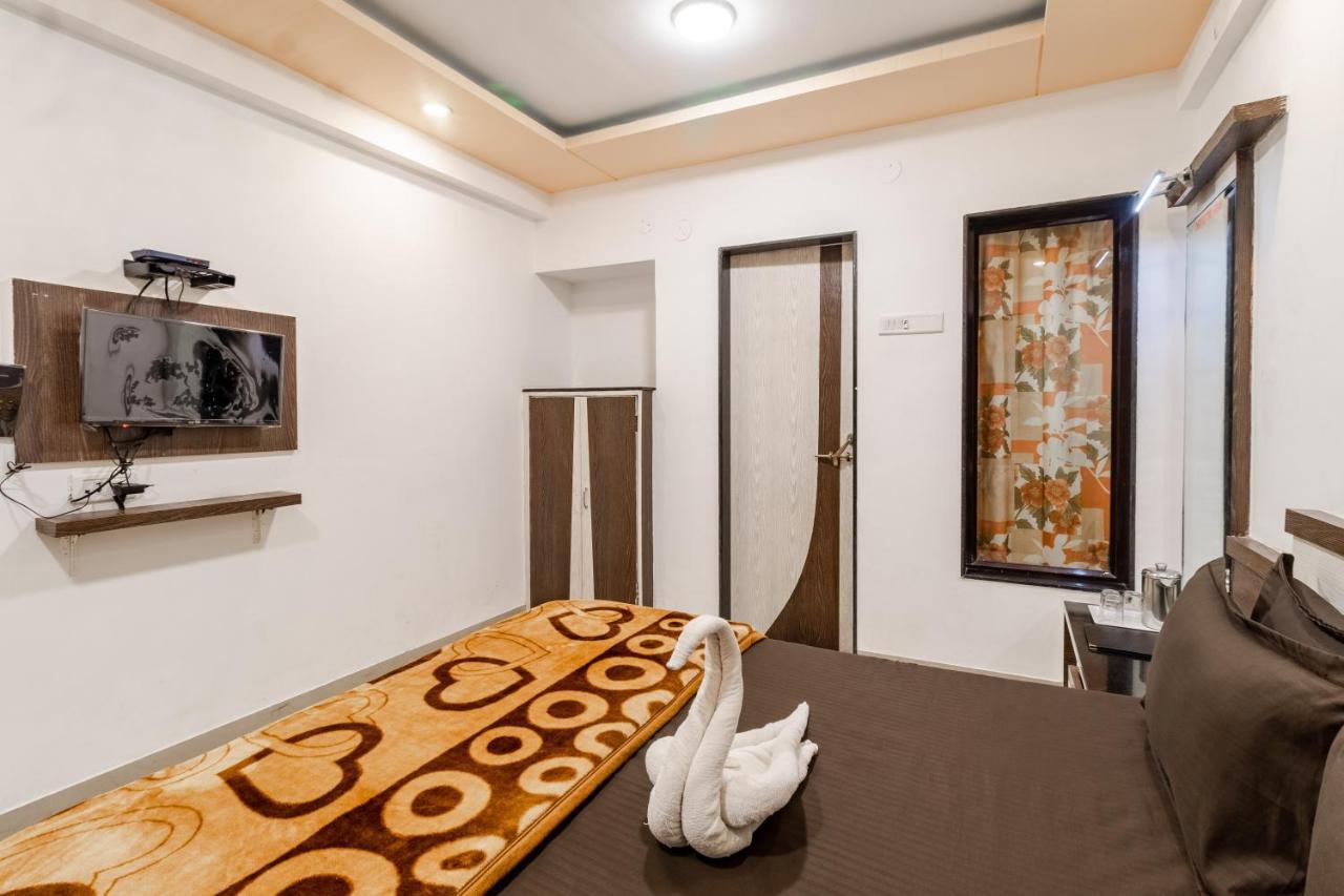 Hotel Vyankatesh & Pure Veg Restaurant Mahābaleshwar Εξωτερικό φωτογραφία