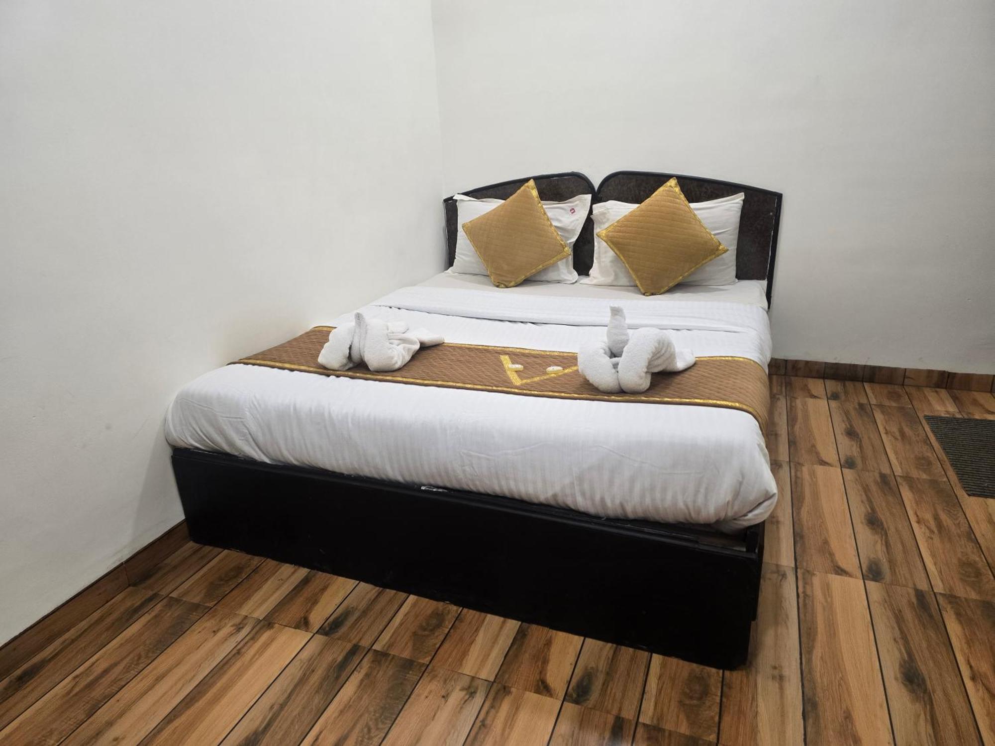 Hotel Vyankatesh & Pure Veg Restaurant Mahābaleshwar Εξωτερικό φωτογραφία