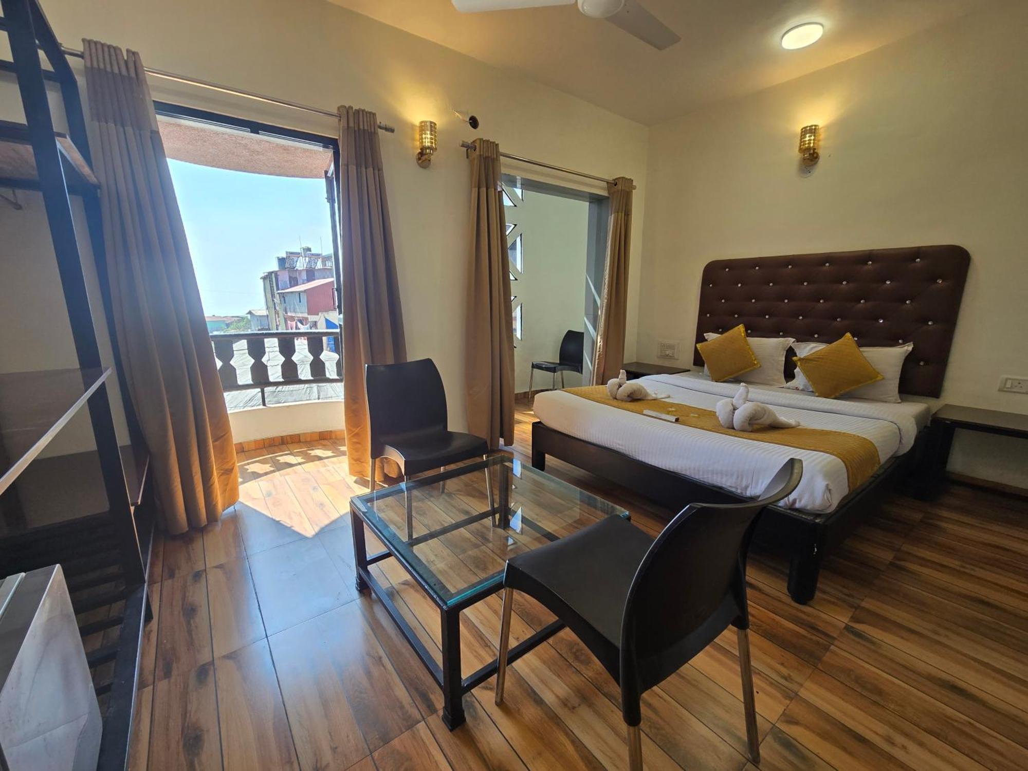 Hotel Vyankatesh & Pure Veg Restaurant Mahābaleshwar Εξωτερικό φωτογραφία