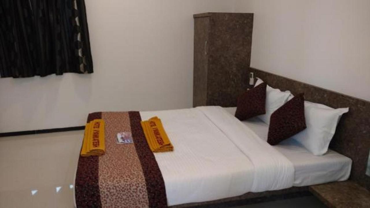 Hotel Vyankatesh & Pure Veg Restaurant Mahābaleshwar Εξωτερικό φωτογραφία